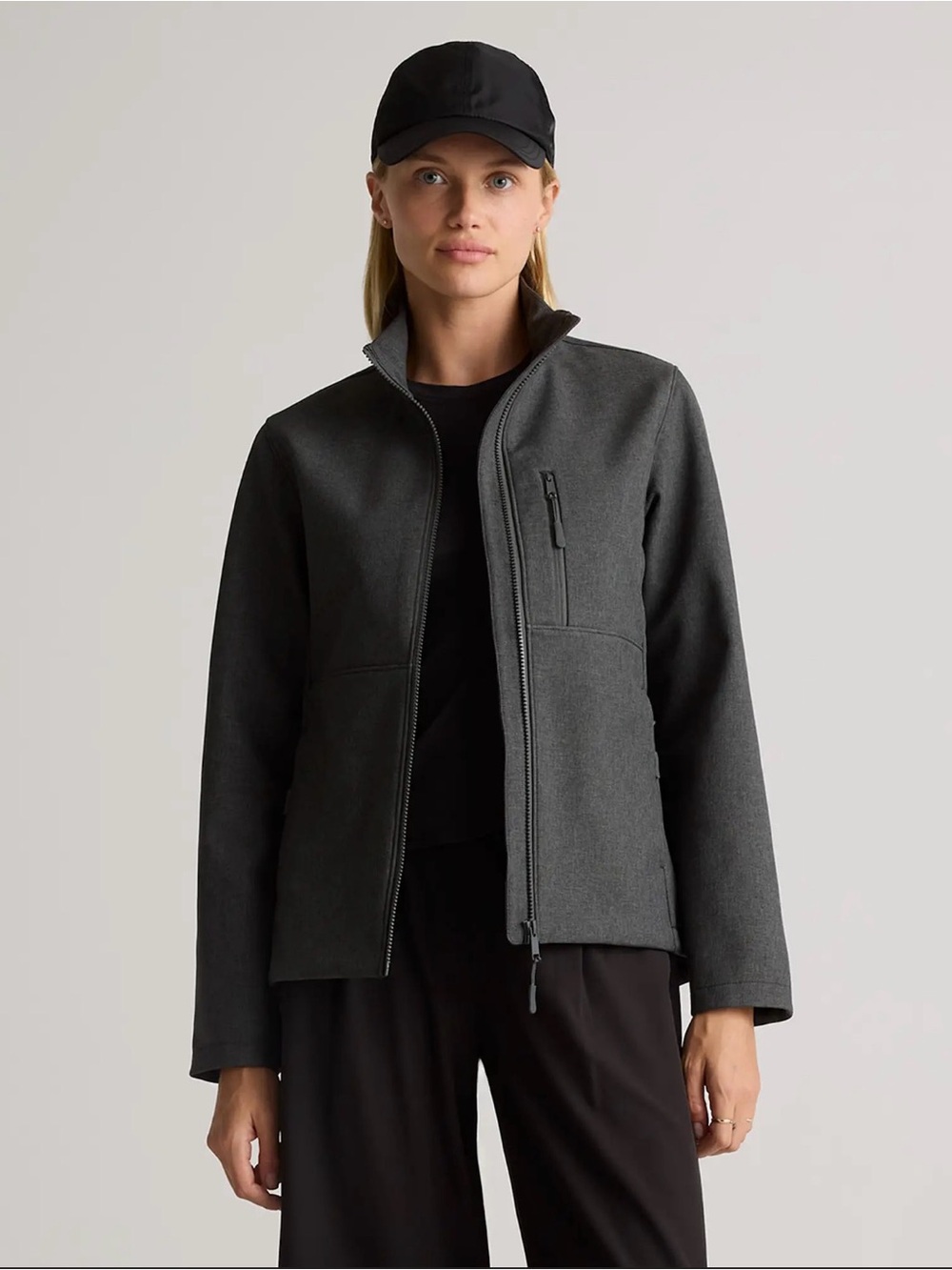 Quince Women's Softshell Fleece-Lined Full-Zip
Jacket - Charcoal - Large - NWT